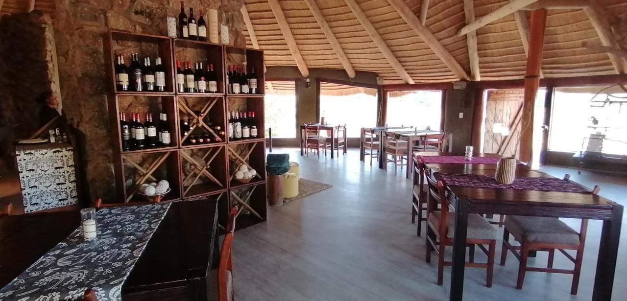 Ondudu Safari Lodge オマルル エクステリア 写真