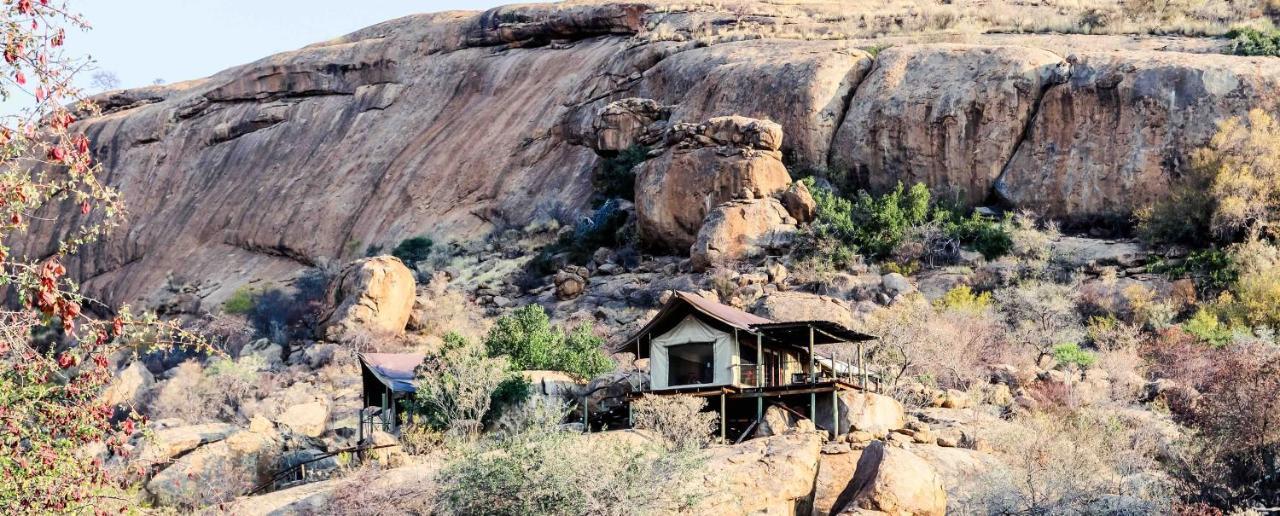 Ondudu Safari Lodge オマルル エクステリア 写真