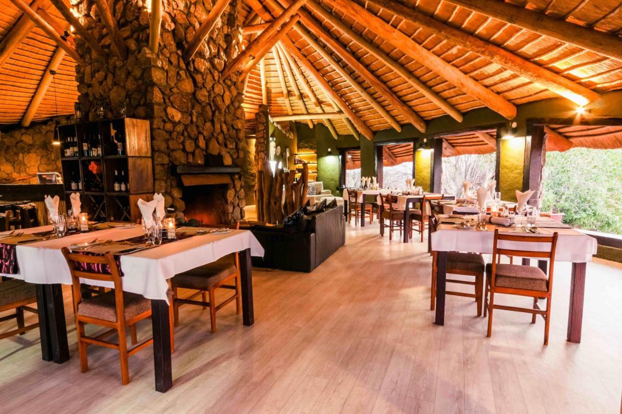 Ondudu Safari Lodge オマルル エクステリア 写真