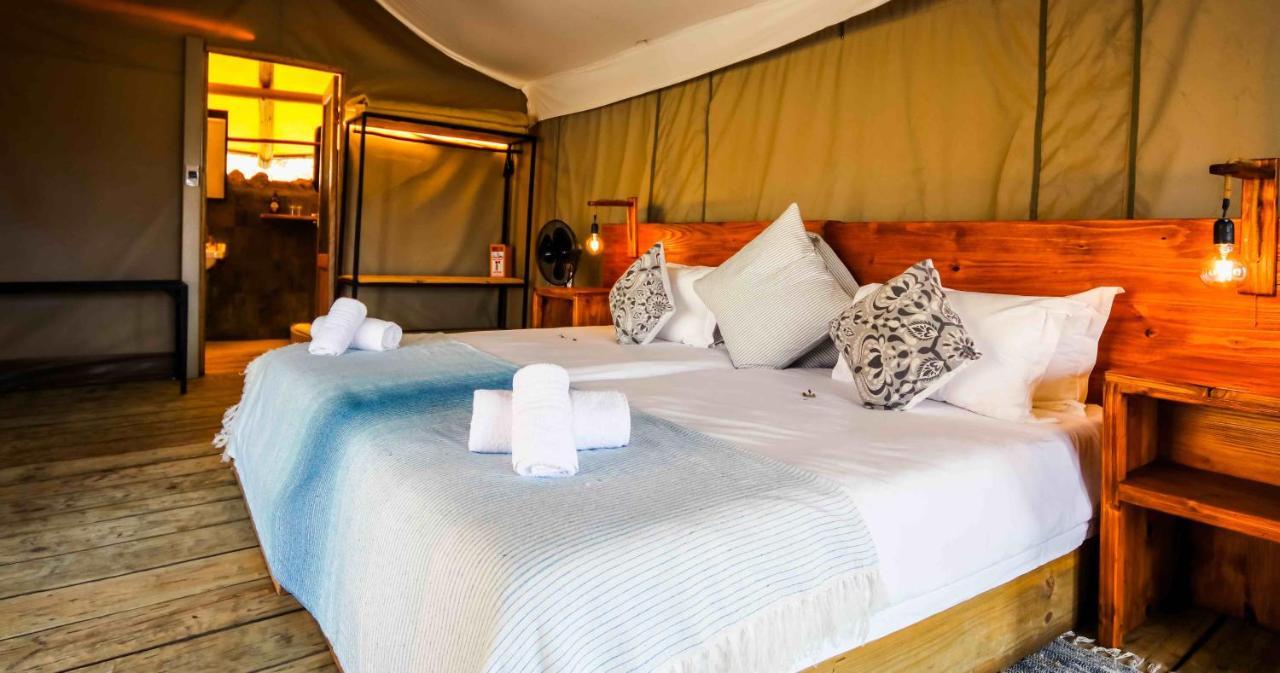 Ondudu Safari Lodge オマルル エクステリア 写真