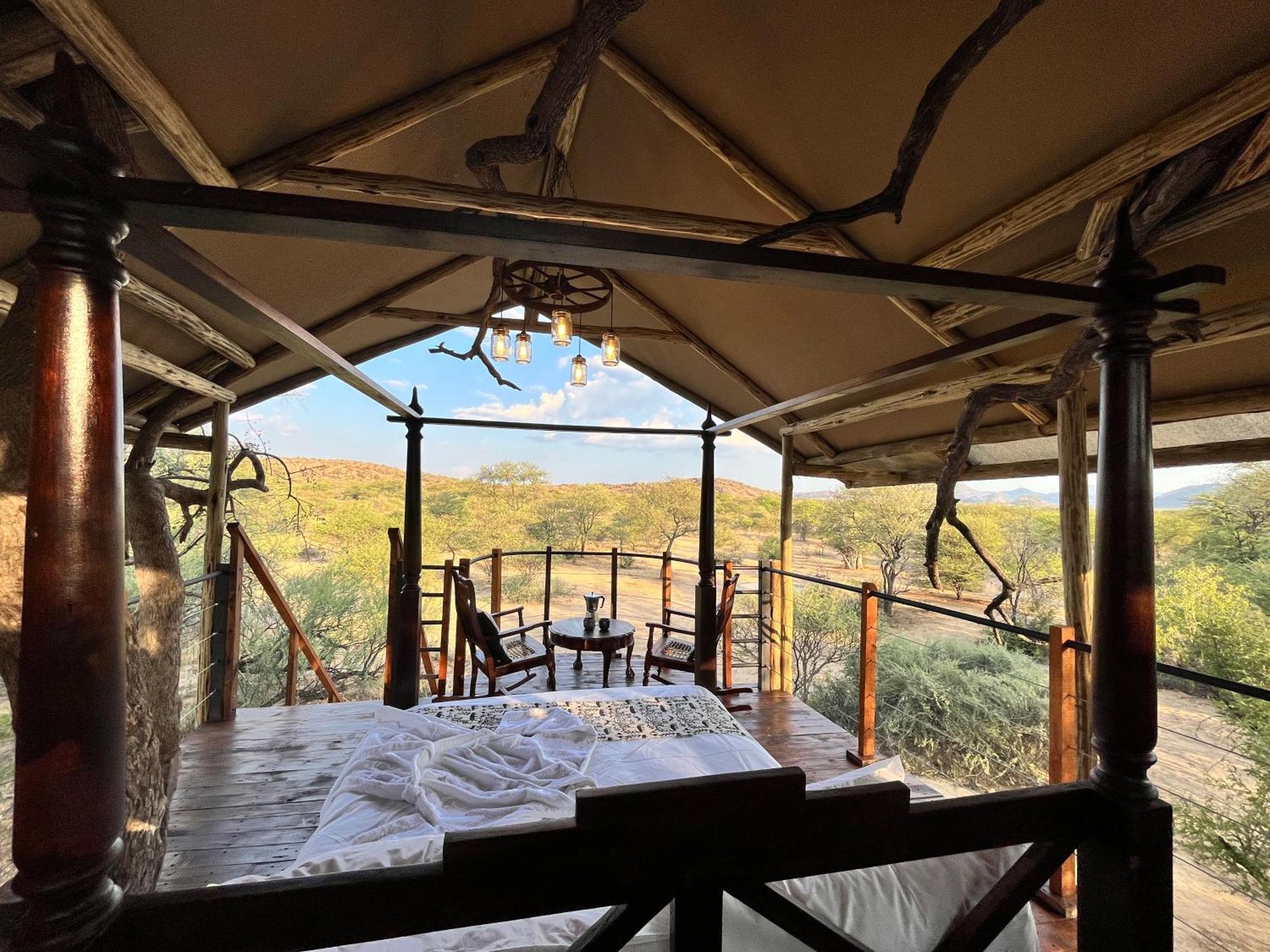 Ondudu Safari Lodge オマルル エクステリア 写真