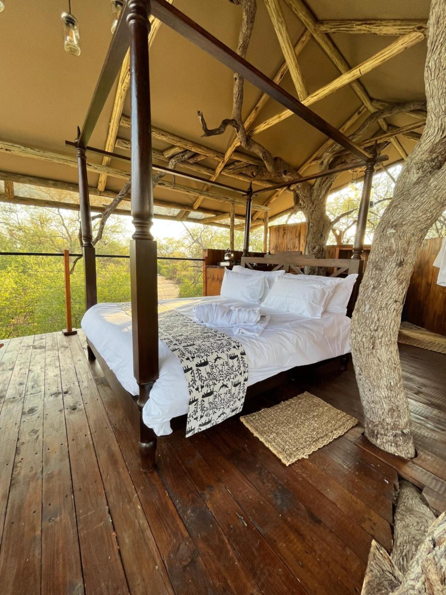Ondudu Safari Lodge オマルル エクステリア 写真